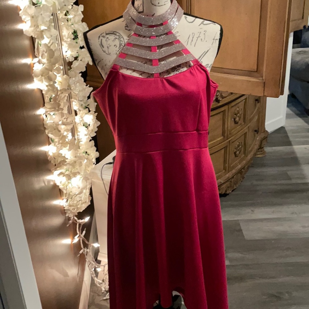 Very flattering, beautiful fuchsia color